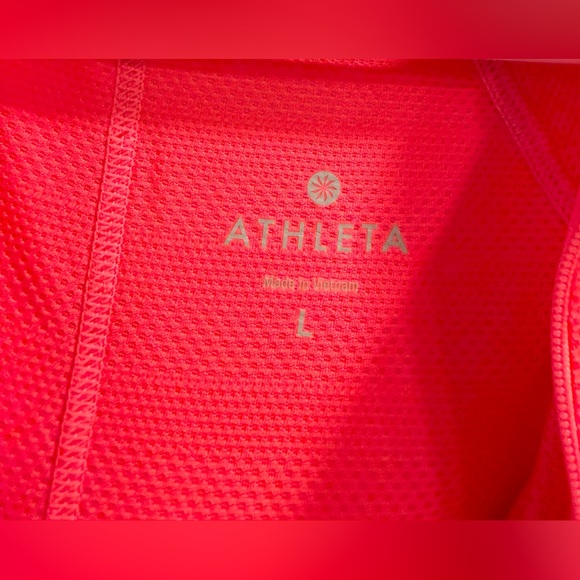 Athleta Spinner Half Zip Running Performance Pullover 
Coralade, Large - Picture 3 of 7